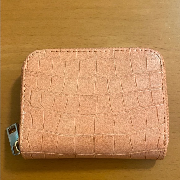 A New Day Wallet - Picture 2 of 5